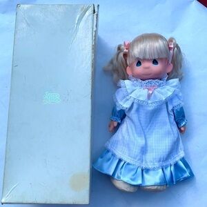 Vintage 1987 Precious Moments 15" Missy Doll blue dress blonde hair in box